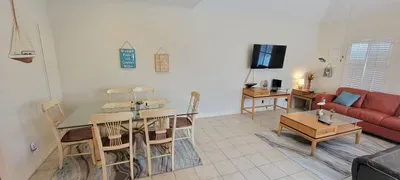 *Cozy 4 plex * Pool *Sleep Many *Super near Beach - image 30 of 97
