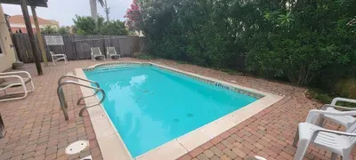 *Cozy 4 plex * Pool *Sleep Many *Super near Beach - image 94 of 97