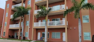 * Like New Killer Patio * Stunner close to Beach - image 34 of 80