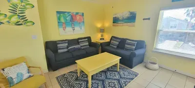 * Patio to Pool * Walk to Beach * Fresh Like New - image 38 of 45