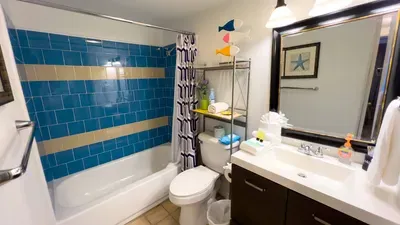 Steps to Beach 2BR, Heated Pool, Hot Tub, SPI - image 66 of 87