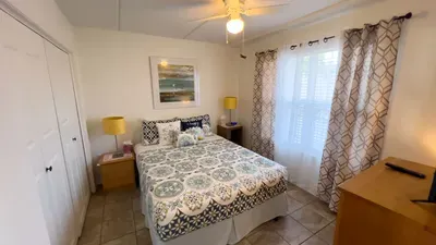 Steps to Beach 2BR, Heated Pool, Hot Tub, SPI - image 46 of 87