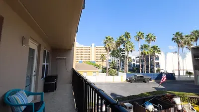 Steps to Beach 2BR, Heated Pool, Hot Tub, SPI - image 70 of 87