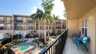 Steps to Beach 2BR, Heated Pool, Hot Tub, SPI - image 18 of 87