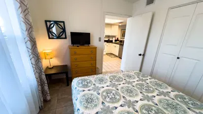 Steps to Beach 2BR, Heated Pool, Hot Tub, SPI - image 48 of 87