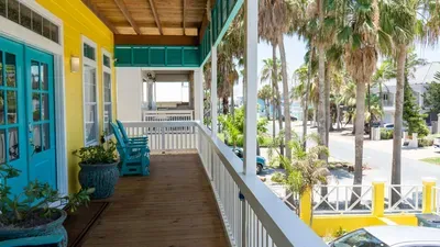 Luxury House w/ Private Pool I 2-Min Walk to Beach | Sleeps 16 - image 85 of 119