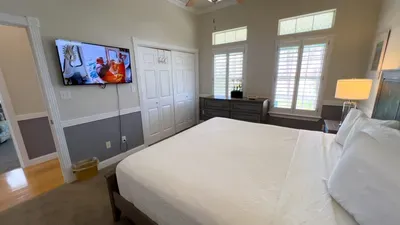 Luxury House w/ Private Pool I 2-Min Walk to Beach | Sleeps 16 - image 57 of 119