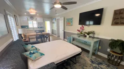 Luxury House w/ Private Pool I 2-Min Walk to Beach | Sleeps 16 - image 73 of 119