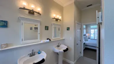 Luxury House w/ Private Pool I 2-Min Walk to Beach | Sleeps 16 - image 66 of 119