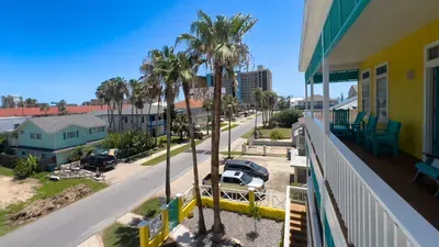 Luxury House w/ Private Pool I 2-Min Walk to Beach | Sleeps 16 - image 87 of 119