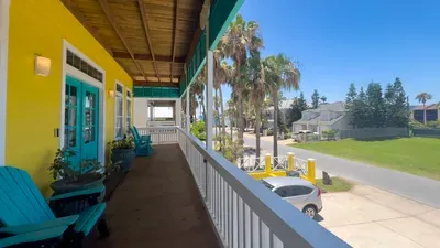 Luxury House w/ Private Pool I 2-Min Walk to Beach | Sleeps 16 - image 94 of 119