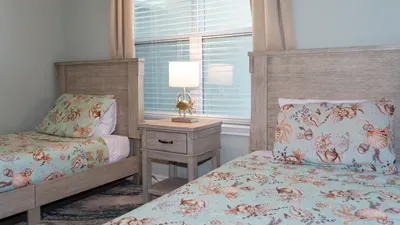 * Comfy Inside * Updated * Beach 50 yards away - image 48 of 103