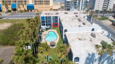 * Comfy Inside * Updated * Beach 50 yards away - image 93 of 103