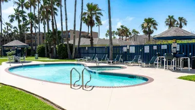 * Comfy Inside * Updated * Beach 50 yards away - image 76 of 103