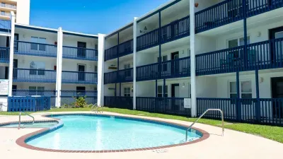 * Comfy Inside * Updated * Beach 50 yards away - image 82 of 103
