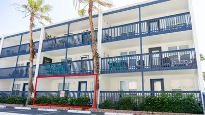 * Comfy Inside * Updated * Beach 50 yards away - image 96 of 103