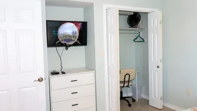 * Comfy Inside * Updated * Beach 50 yards away - image 50 of 103