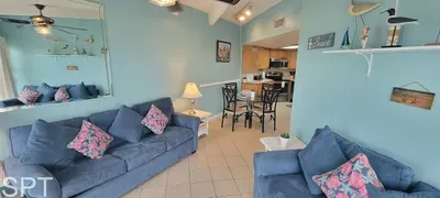 Fun Beachfront " Heated Pool " Awesome Location - image 23 of 71