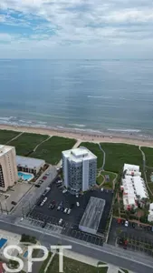 Fun Beachfront " Heated Pool " Awesome Location - image 71 of 71
