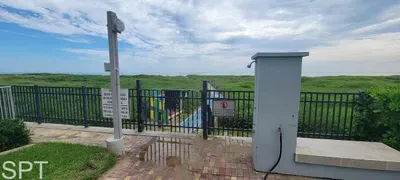Fun Beachfront " Heated Pool " Awesome Location - image 48 of 71