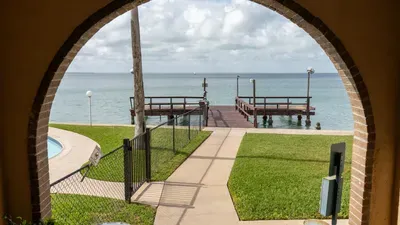 Bayfront w-docks & fish 3 Patios Prime Location - image 78 of 95
