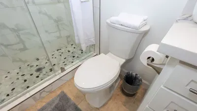 New 2BR - Pool Patio - Bunk Beds - 1st Floor - image 74 of 111