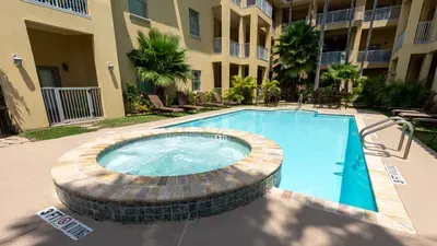 New 2BR - Pool Patio - Bunk Beds - 1st Floor - image 84 of 111