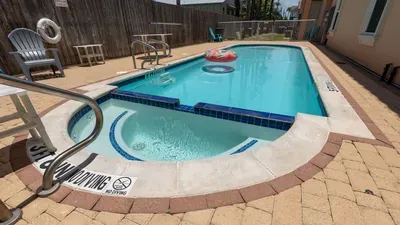 2BR Pool, 200 Steps to Beach, High Ceilings SPI - image 107 of 131