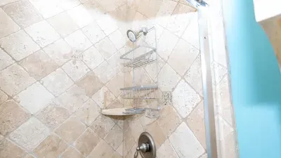 2BR Pool, 200 Steps to Beach, High Ceilings SPI - image 72 of 131