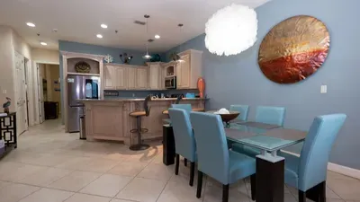 2BR Pool, 200 Steps to Beach, High Ceilings SPI - image 35 of 131