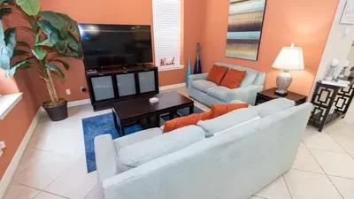 2BR Pool, 200 Steps to Beach, High Ceilings SPI - image 29 of 131