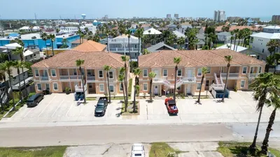 2BR Pool, 200 Steps to Beach, High Ceilings SPI - image 131 of 131