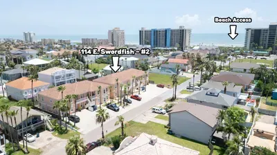 2BR Pool, 200 Steps to Beach, High Ceilings SPI - image 116 of 131