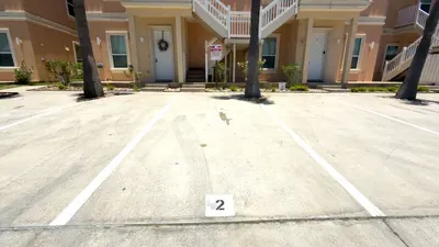 2BR Pool, 200 Steps to Beach, High Ceilings SPI - image 22 of 131