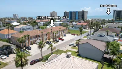 2BR Pool, 200 Steps to Beach, High Ceilings SPI - image 110 of 131