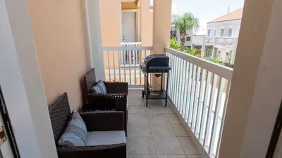 2BR Pool, 200 Steps to Beach, High Ceilings SPI - image 5 of 131