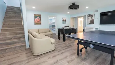 New 5BR Remodel, Heated Pool, Gameroom, up to 20 - image 31 of 242