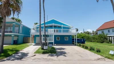 New 5BR Remodel, Heated Pool, Gameroom, up to 20 - image 15 of 242
