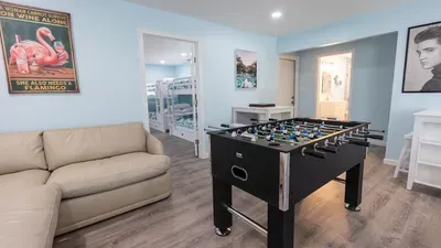 New 5BR Remodel, Heated Pool, Gameroom, up to 20 - image 34 of 242