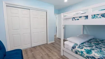 New 5BR Remodel, Heated Pool, Gameroom, up to 20 - image 146 of 242