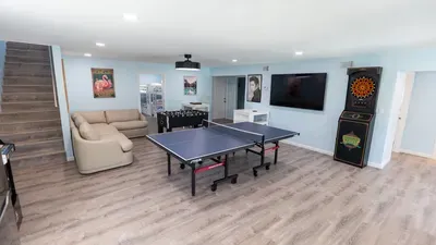 New 5BR Remodel, Heated Pool, Gameroom, up to 20 - image 40 of 242