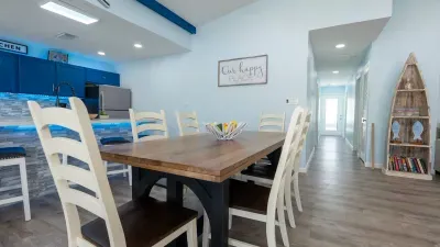 New 5BR Remodel, Heated Pool, Gameroom, up to 20 - image 102 of 242