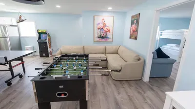 New 5BR Remodel, Heated Pool, Gameroom, up to 20 - image 35 of 242