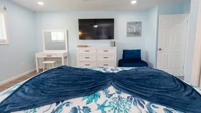 New 5BR Remodel, Heated Pool, Gameroom, up to 20 - image 128 of 242