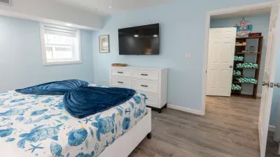 New 5BR Remodel, Heated Pool, Gameroom, up to 20 - image 62 of 242