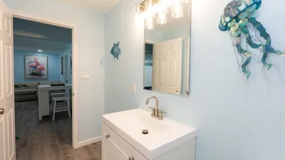 New 5BR Remodel, Heated Pool, Gameroom, up to 20 - image 80 of 242