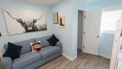 New 5BR Remodel, Heated Pool, Gameroom, up to 20 - image 191 of 242