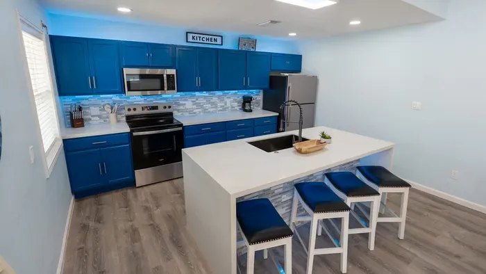 New 5BR Remodel, Heated Pool, Gameroom, up to 20 - image 4 of 242