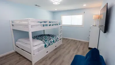 New 5BR Remodel, Heated Pool, Gameroom, up to 20 - image 161 of 242