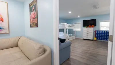 New 5BR Remodel, Heated Pool, Gameroom, up to 20 - image 166 of 242